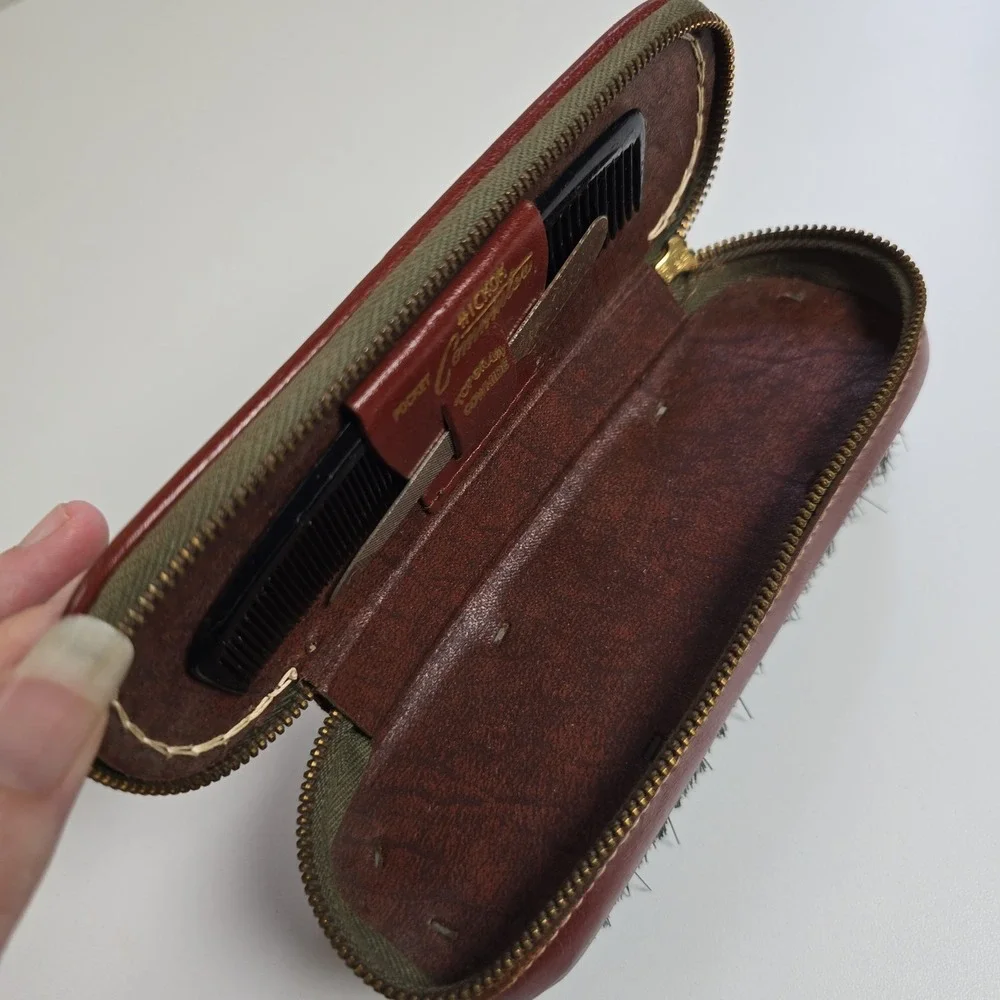 Vintage Hickok Commuter Leather Travel Valet Grooming Kit Brush Comb File & Case